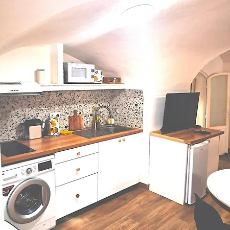 Vittoria Homes / Julia Apartmán *